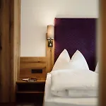 Lerchs Hotell 3*
