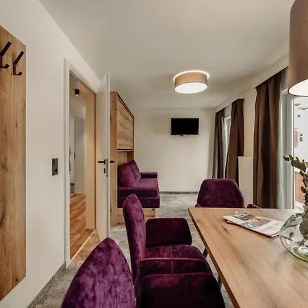 Lerchs Landhotel 3*