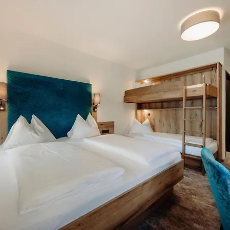 Hotel Lerchs 3*