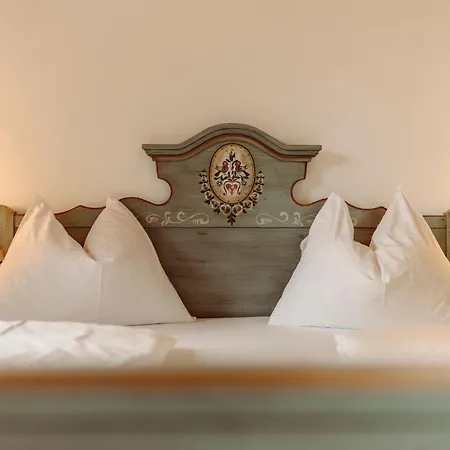 Hotel Lerch Plankenau 3*